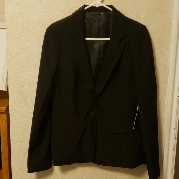 Have jacket/blazer - Picture 2 of 4